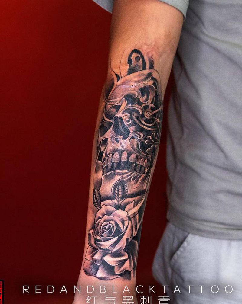 疤痕遮盖纹身图片_手部欧美写实纹身图案