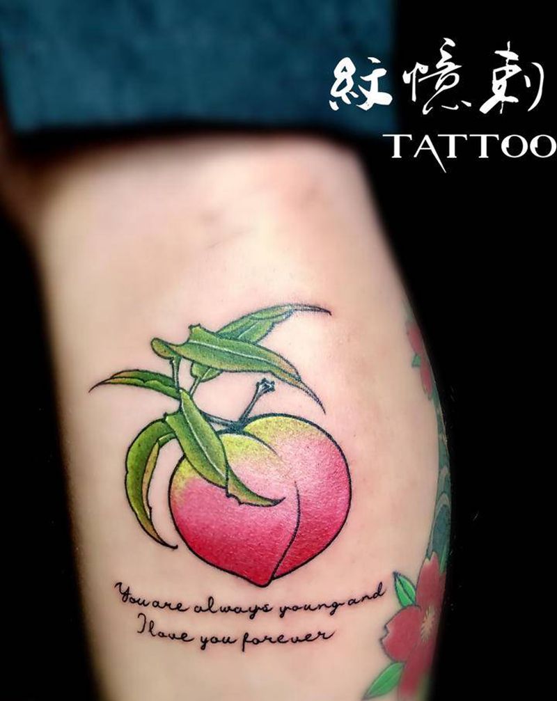 桃子纹身图片_臀部新传统纹身图案