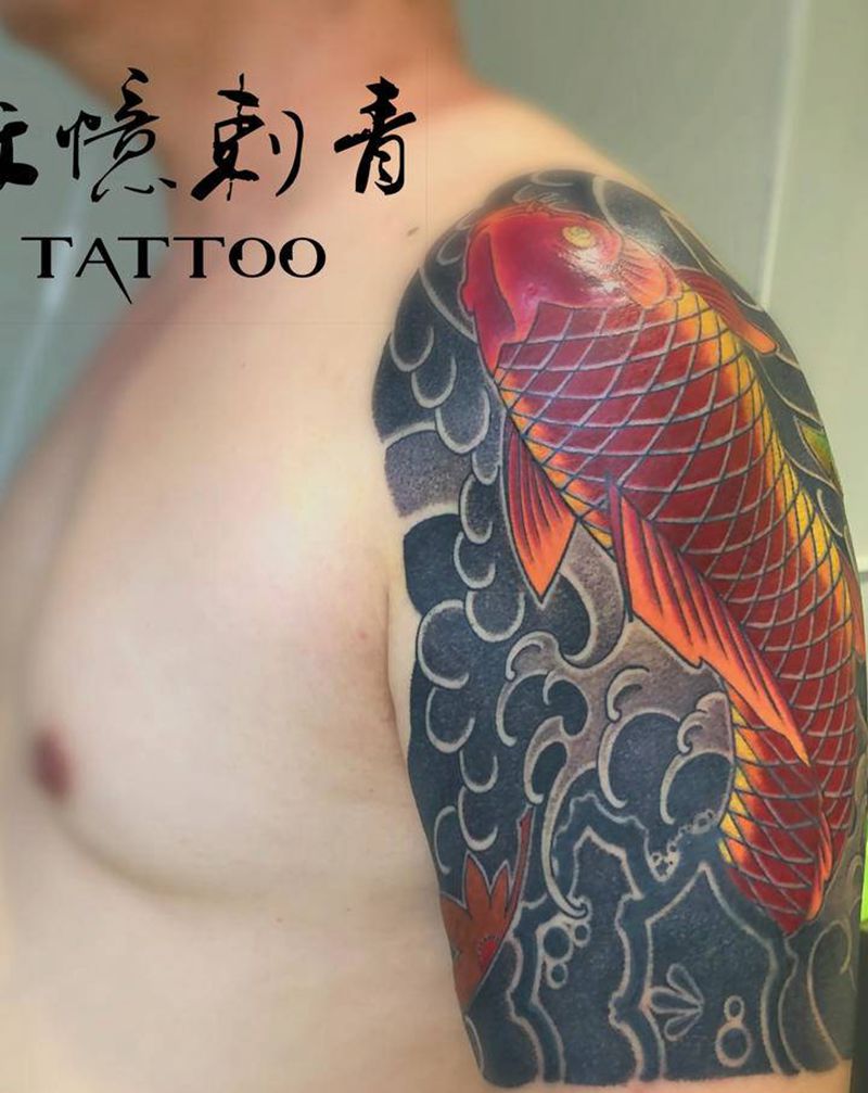 日式鲤鱼遮盖旧图纹身图片_手臂老传统纹身图案