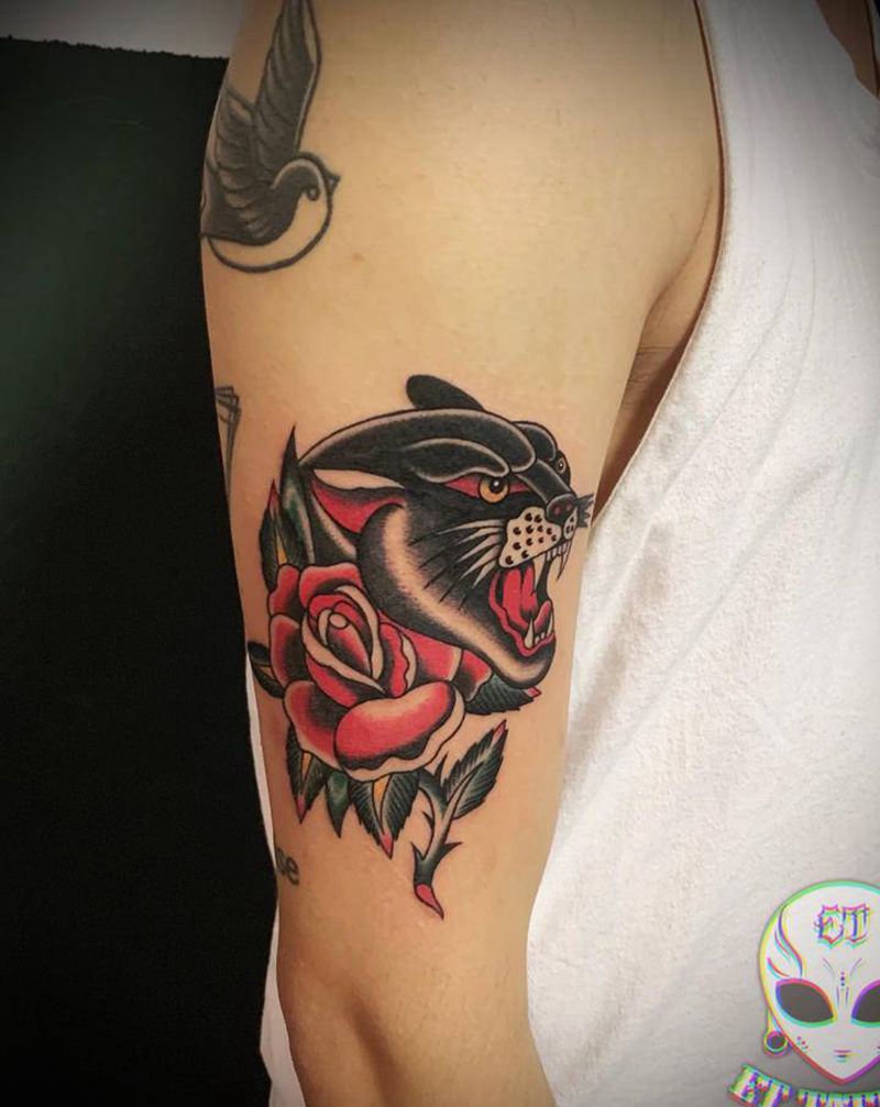 黑豹玫瑰纹身图片_手部手臂Old School纹身图案