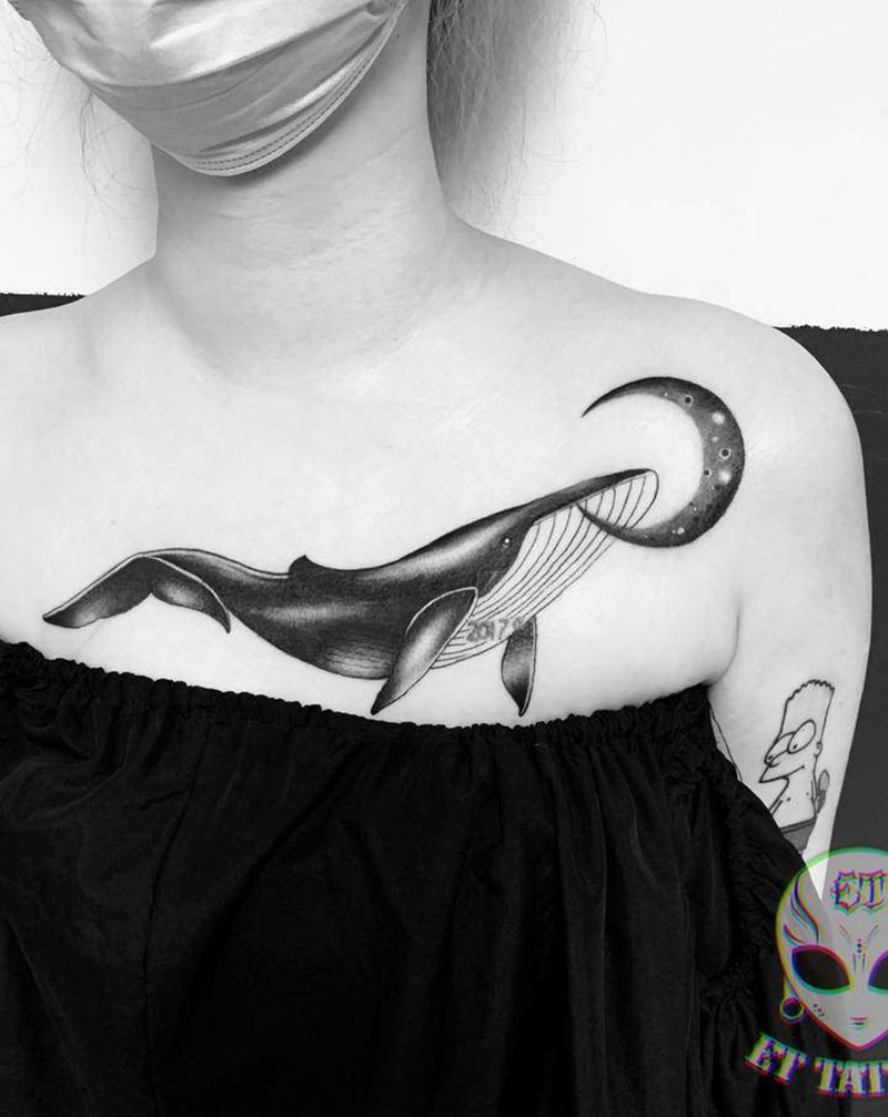 鲸鱼遮盖英文纹身图片_胸部肩部纹身图案