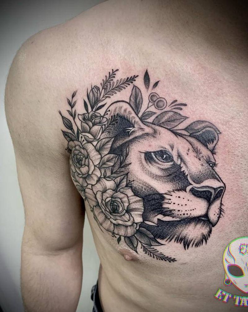 狮子纹身图片_胸部肩部欧美写实点刺纹身图案