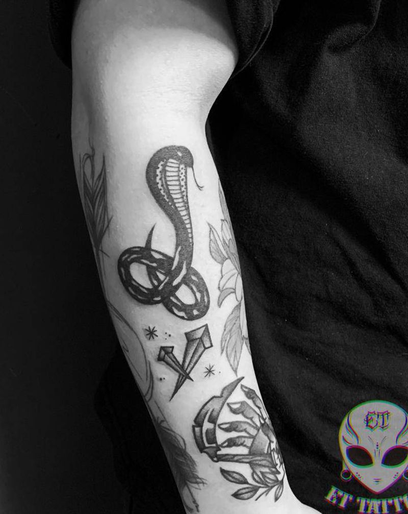 拼接school纹身图片_手臂手部Old School纹身图案