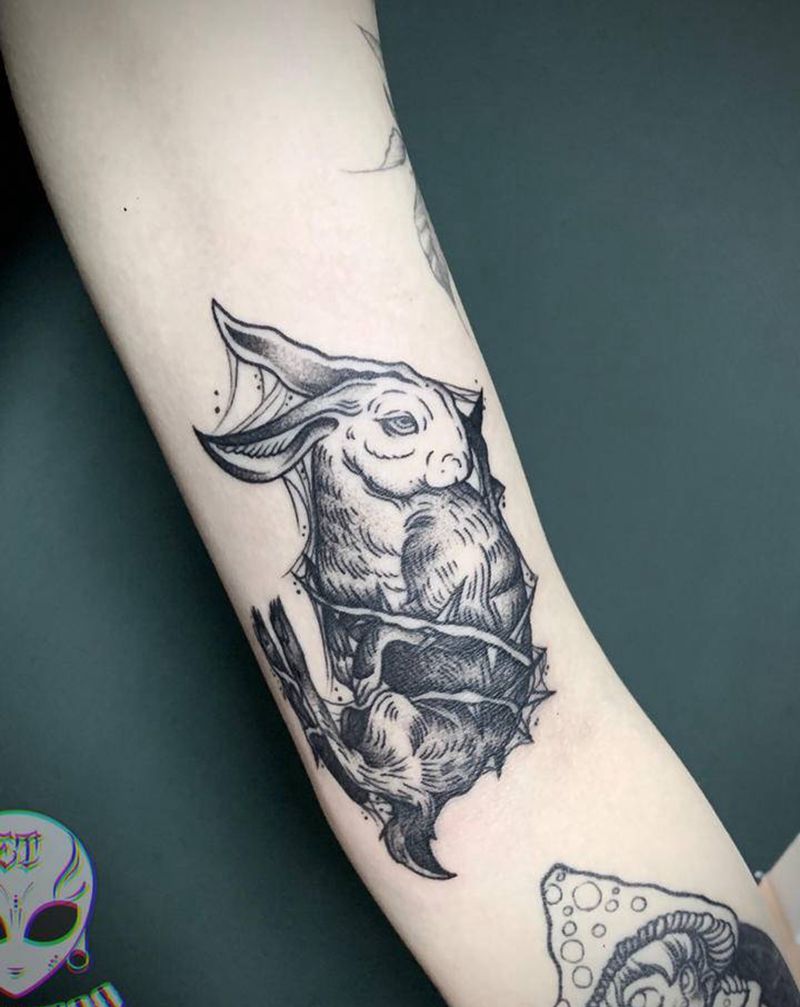 暗黑兔子纹身图片_手臂手部点刺纹身图案