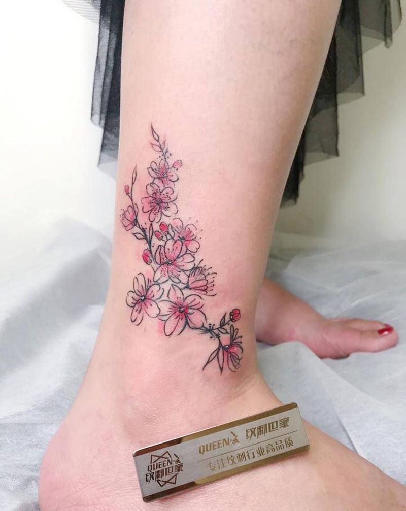 梅花～纹身图片_脚部纹身图案