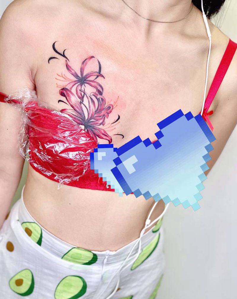 彼岸花纹身图片_胸部纹身图案