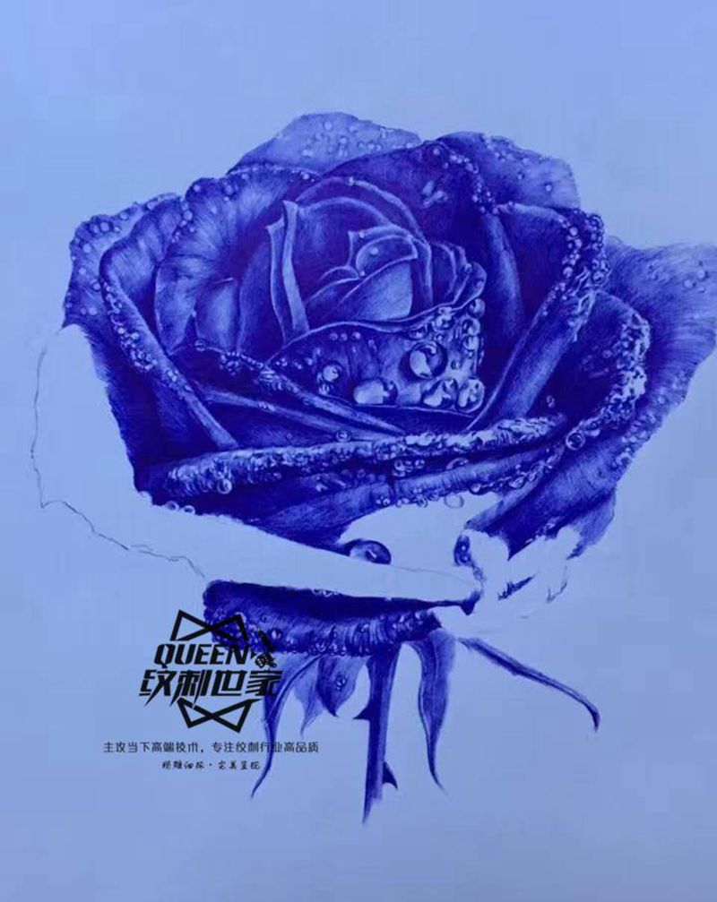 玫瑰～蓝色妖姬纹身图片_欧美写实纹身图案