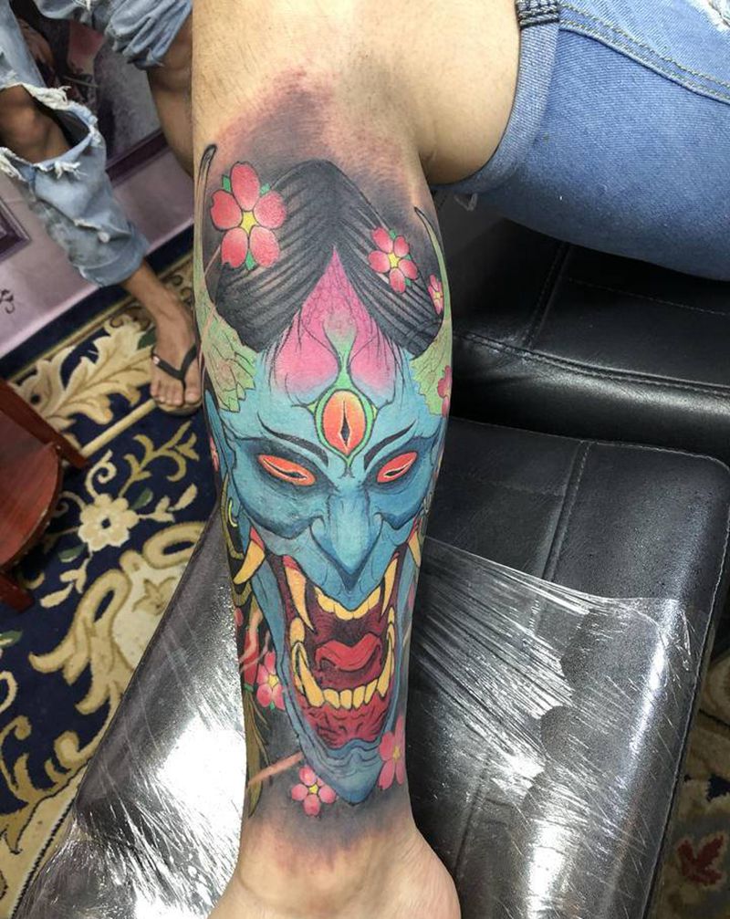 欧美图小腿，十几个小时完成纹身图片_腿部纹身图案