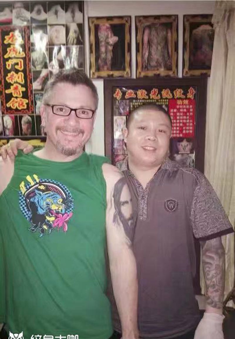 美国老兵  耶稣纹身。纹身图片_肩部纹身图案