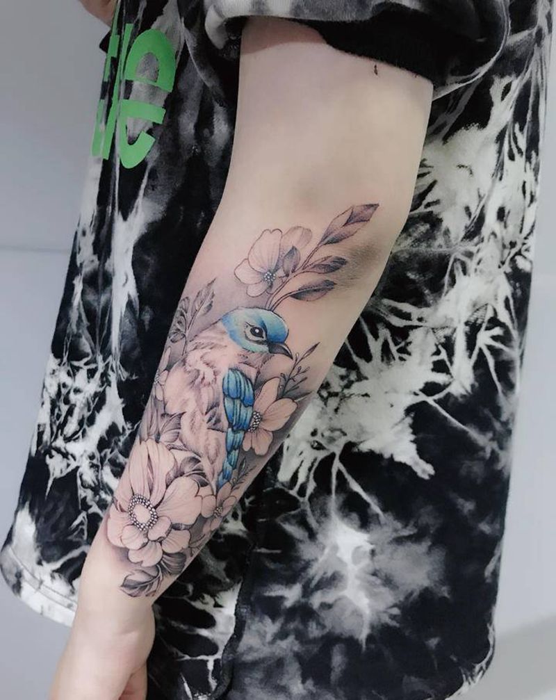 半彩纹身图片_手部水墨素花纹身图案