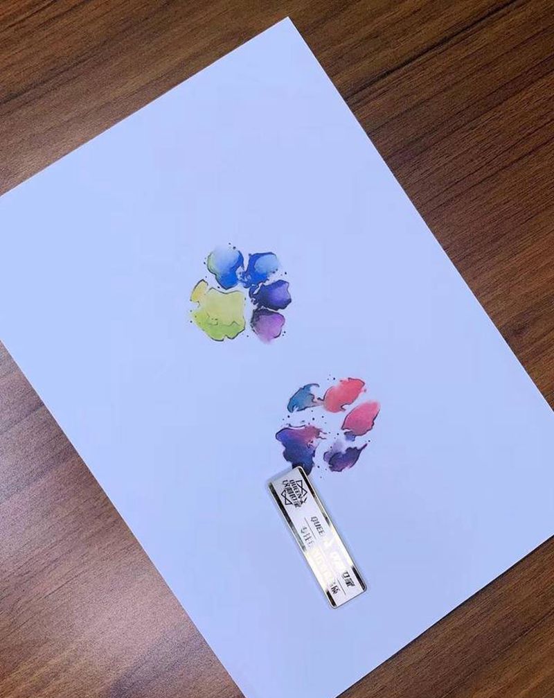 客人私人定制-狗爪猫爪纹身图片_水彩纹身图案