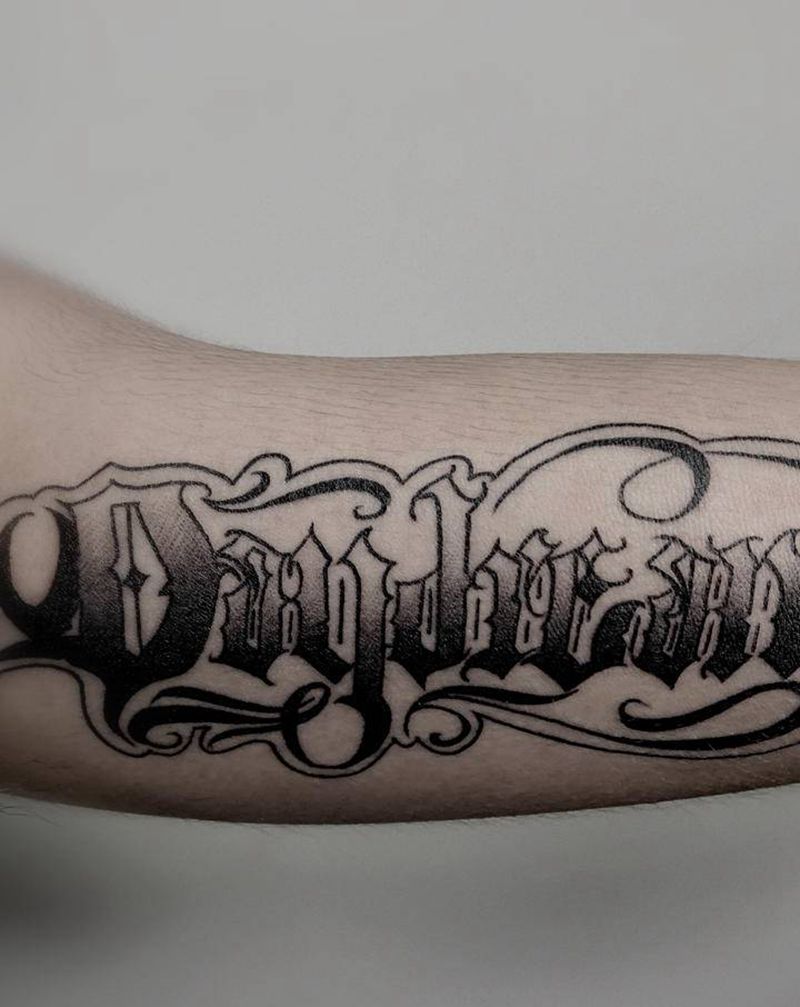 哥特英文花臂纹身图片_手臂手部花体字纹身图案