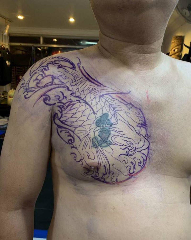 遮盖作品纹身图片_胸部新传统水彩纹身图案