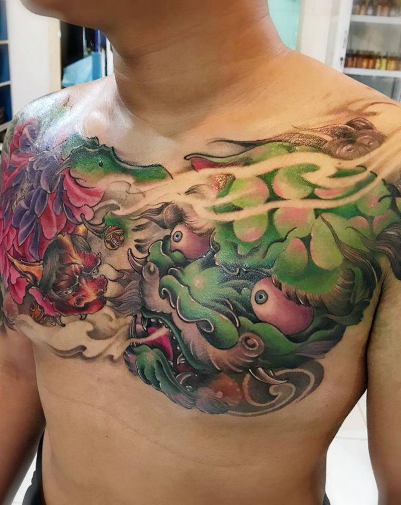 花胸唐狮纹身图片_胸部新传统水墨纹身图案