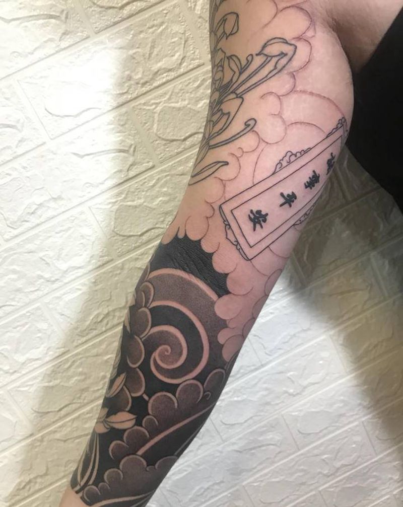 日式花臂圆5针法纹身图片_手臂老传统水墨纹身图案