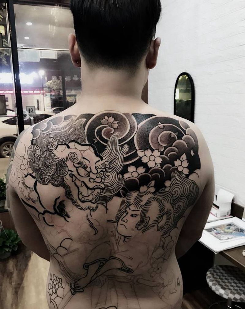 日式满背待续纹身图片_背部老传统纹身图案