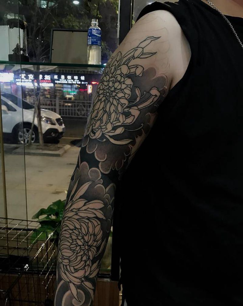 日式花臂圆五点刺作品纹身图片_手臂老传统纹身图案