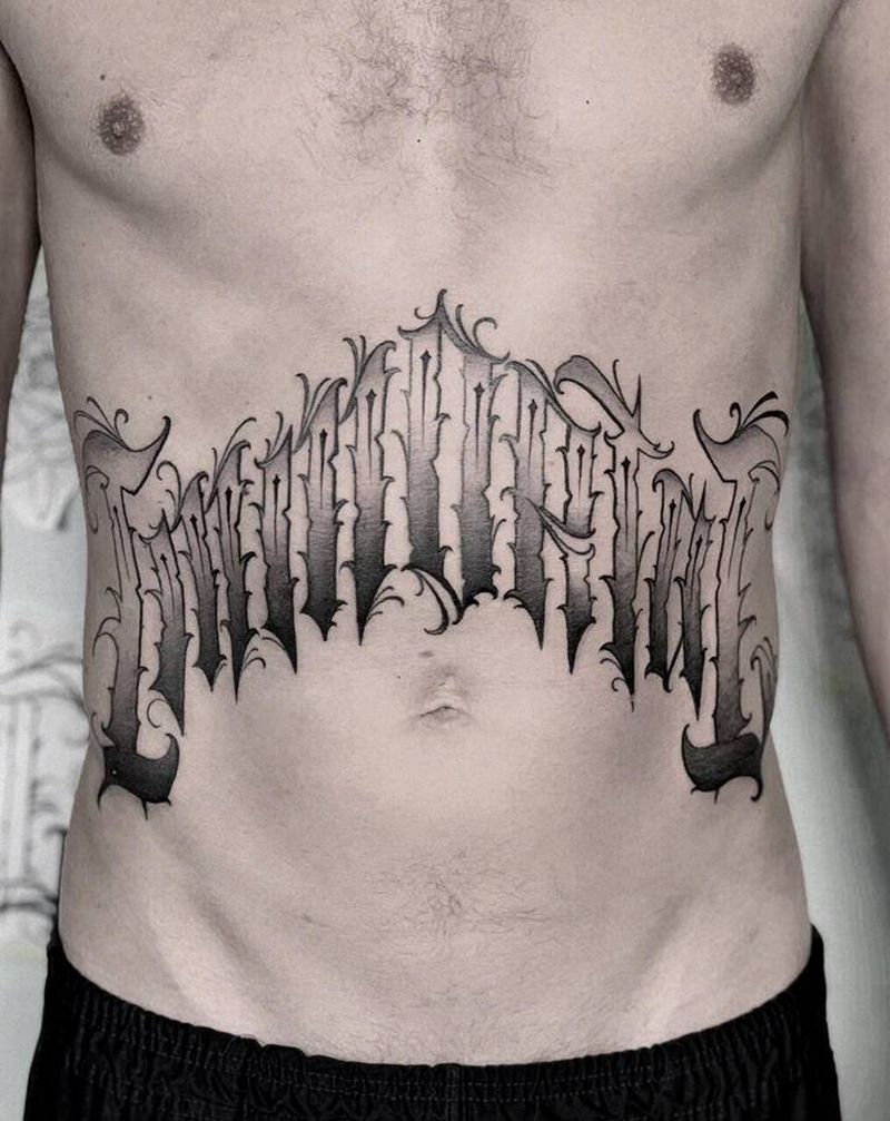 哥特英文花纹身图片_腹部欧美写实花体字纹身图案
