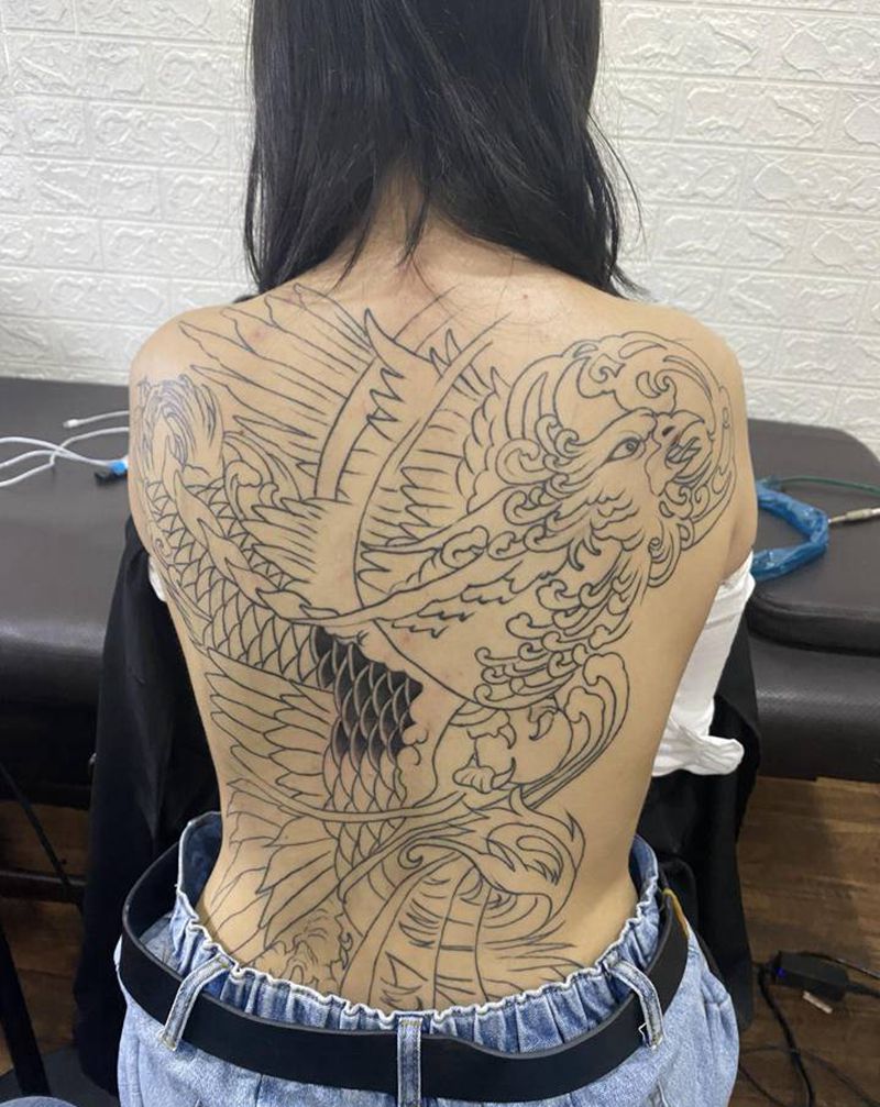 黑灰修改作品纹身图片_背部新传统纹身图案