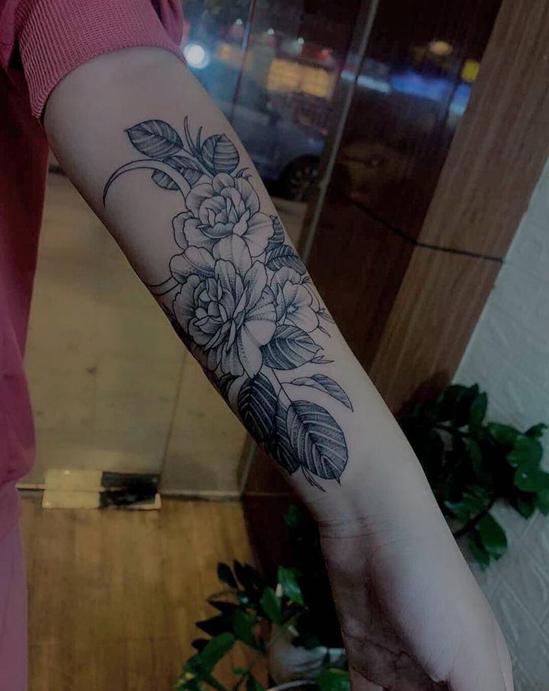 素花作品纹身图片_手部点刺水墨纹身图案