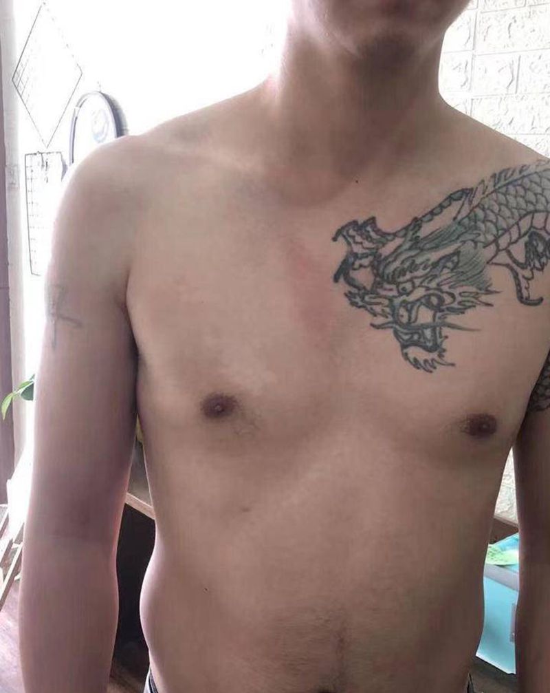 龙凤呈祥纹身图片_肩部胸部新传统纹身图案