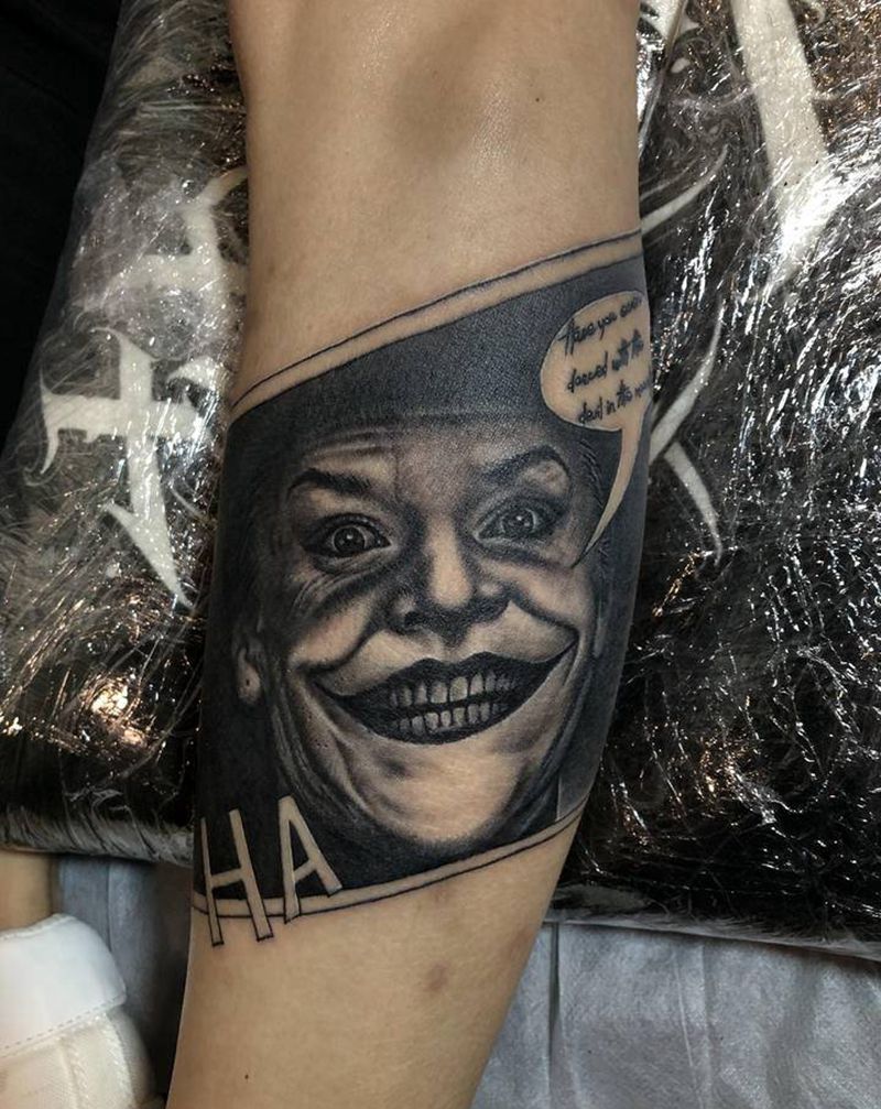 DC系列 小丑纹身图片_脚部腿部欧美写实肖像纹身图案