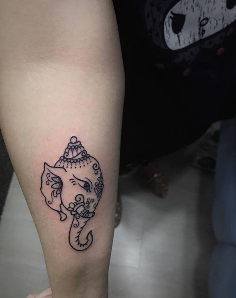 线条纹身图片_手部纹身图案