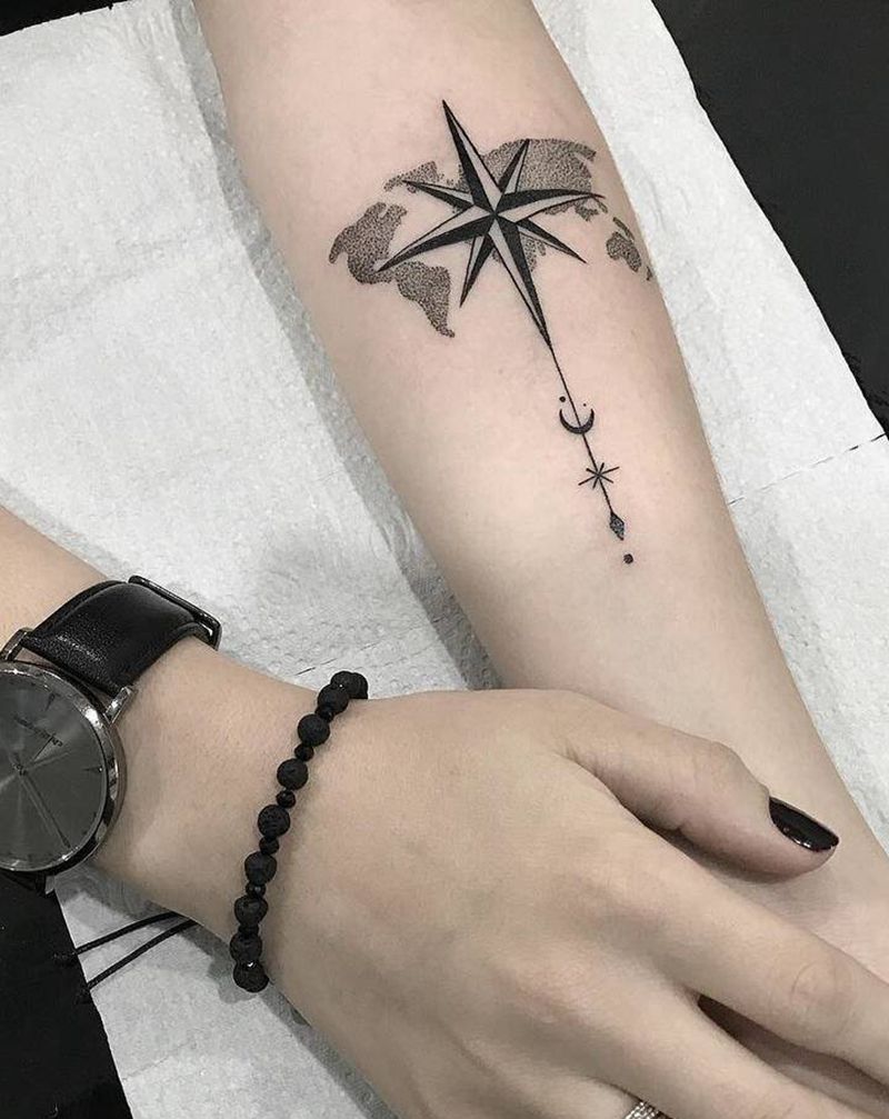 指南针纹身图片_手部纹身图案