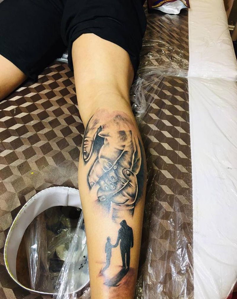 父亲纹身图片_腿部纹身图案