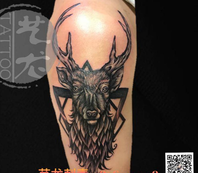 鹿头遮盖旧纹身纹身图片_手臂纹身图案