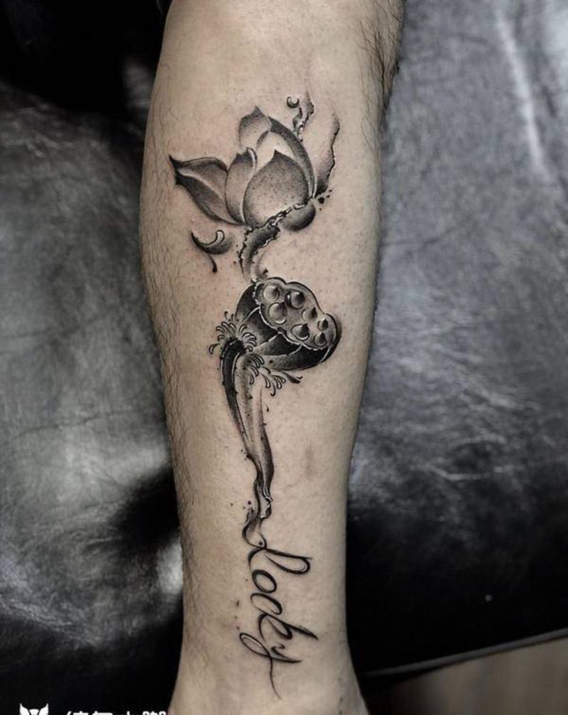 水墨纹身图片_腿部水墨纹身图案