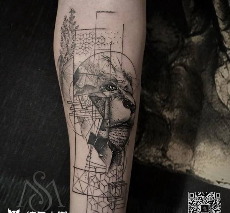 四小时纹身图片_手臂几何纹身图案