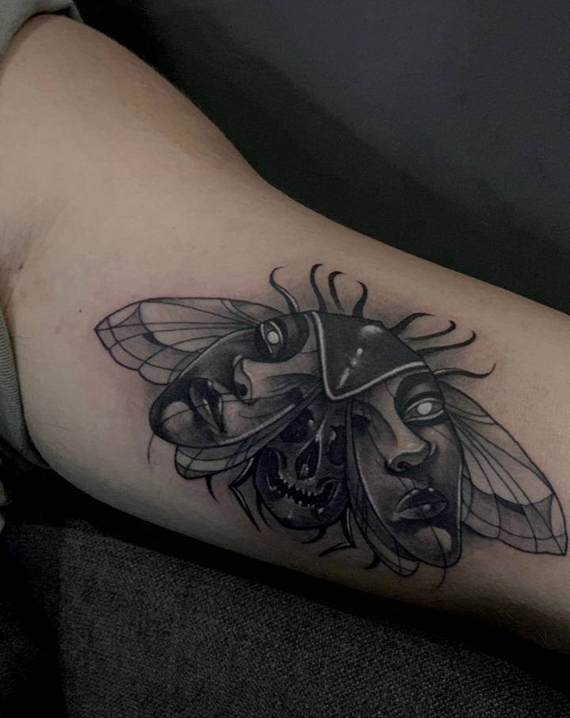 假面纹身图片_手臂Old School纹身图案