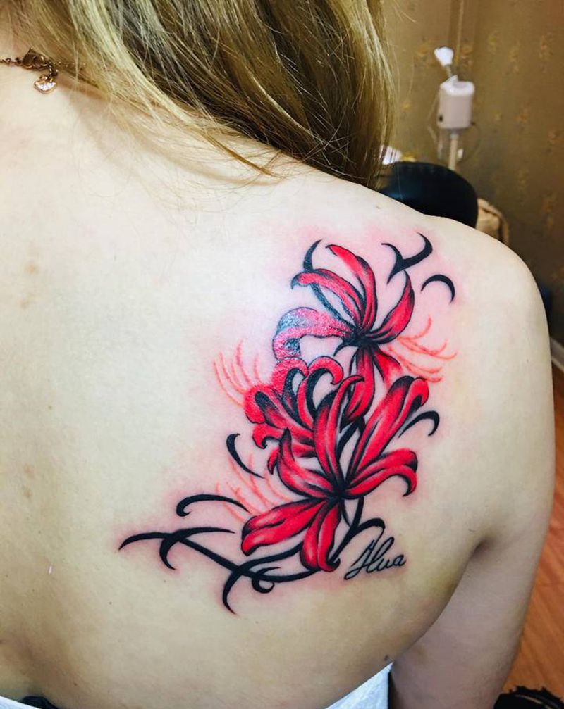 彼岸花纹身图片_背部纹身图案