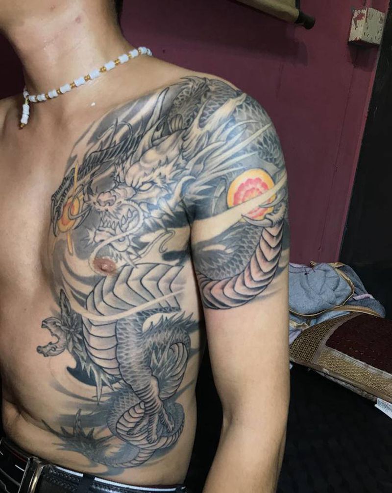 龙，纹身图片_肩部纹身图案