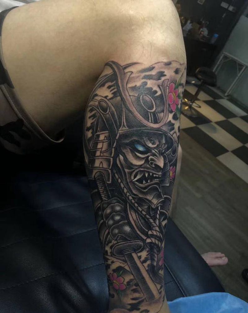 鬼武士纹身图片_脚部新传统老传统纹身图案