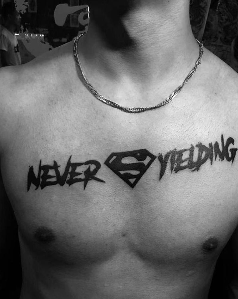 花体字纹身图片_胸部花体字纹身图案