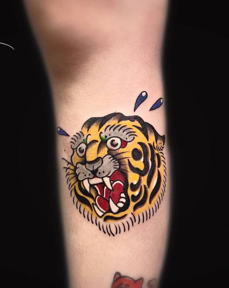 传统小图 虎纹身图片_脚部老传统纹身图案