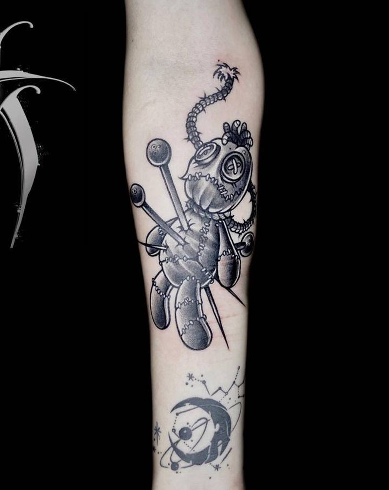 噩梦娃娃纹身图片_手臂Old School纹身图案