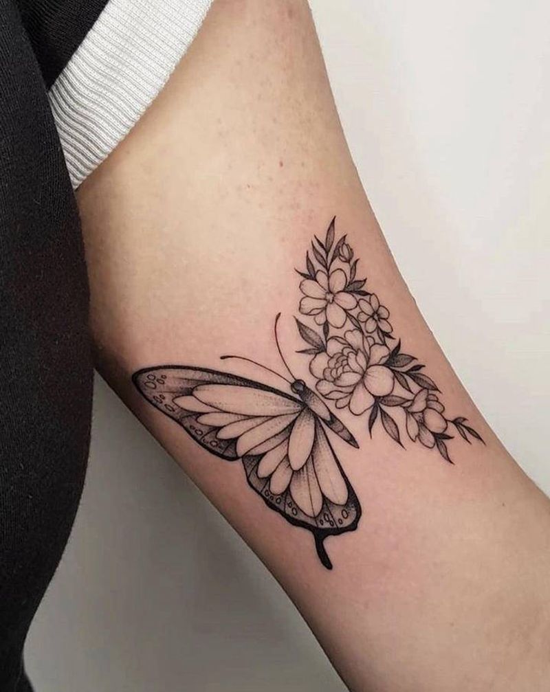 蝴蝶纹身图片_手臂纹身图案