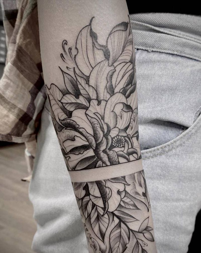 花纹身图片_手臂Old School纹身图案