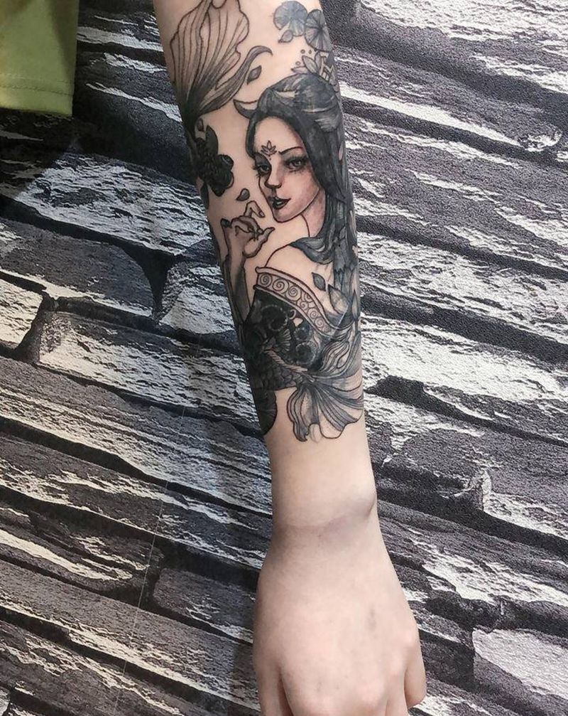 双鱼女纹身图片_手部新传统纹身图案