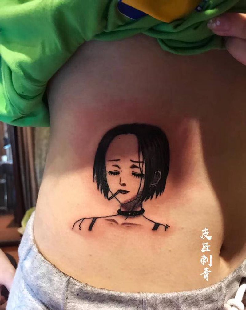 叛逆少女纹身图片_腰部新传统纹身图案