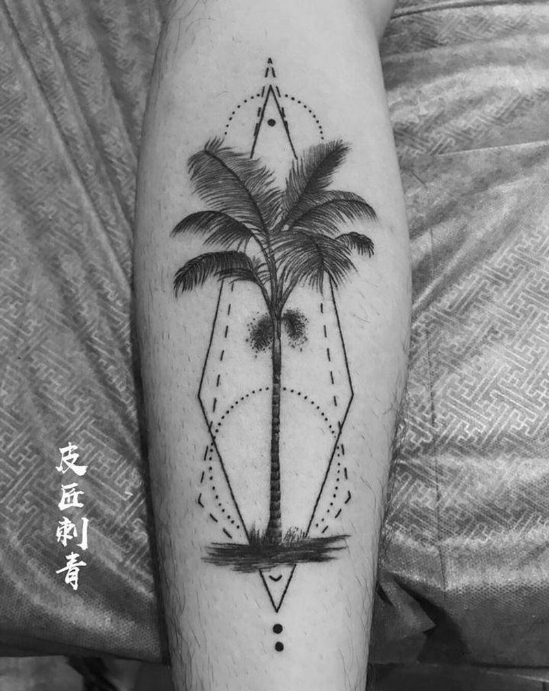 椰子树纹身图片_腿部新传统纹身图案