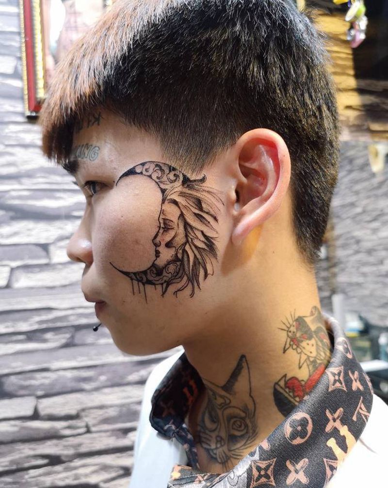 月亮很亮纹身图片_点刺水墨纹身图案