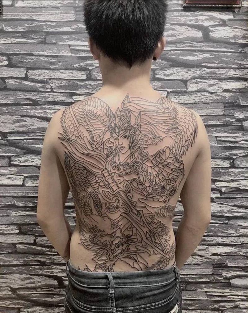 赵子龙如枪出纹身图片_背部新传统纹身图案