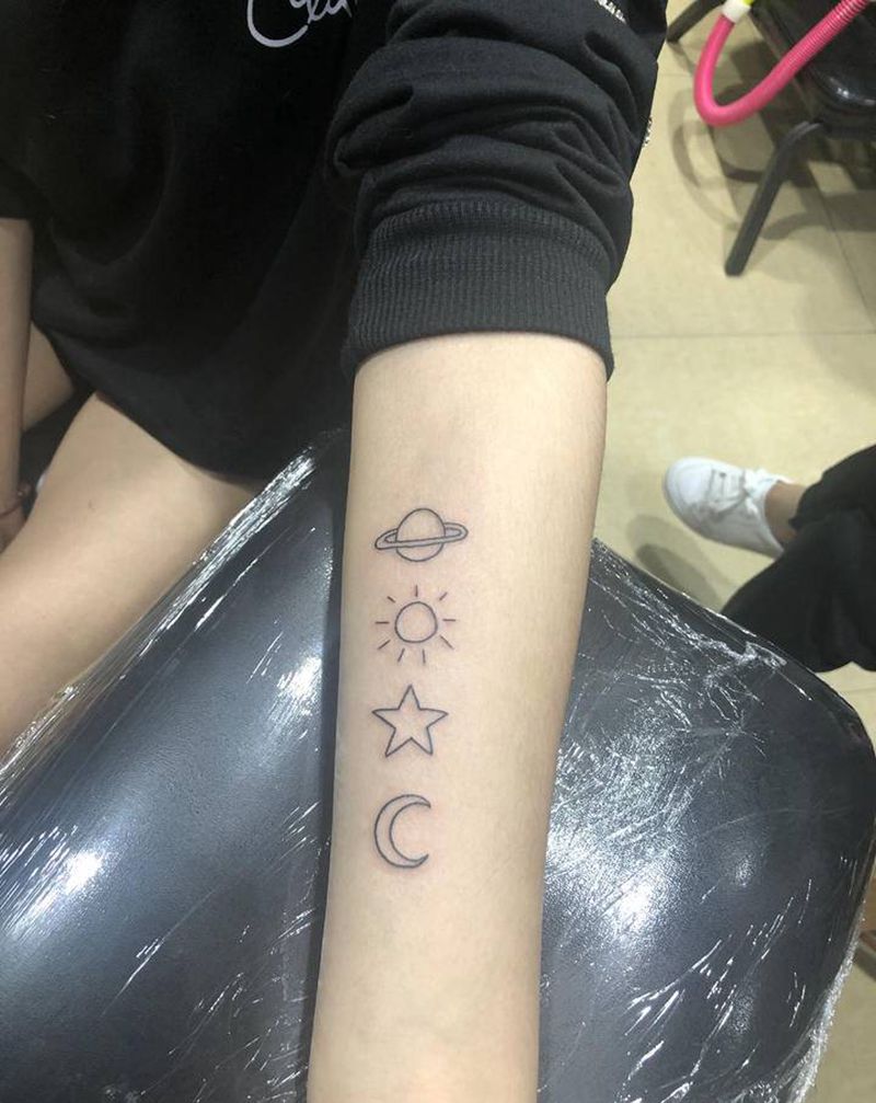 小清新2.0纹身图片_手臂几何花体字纹身图案