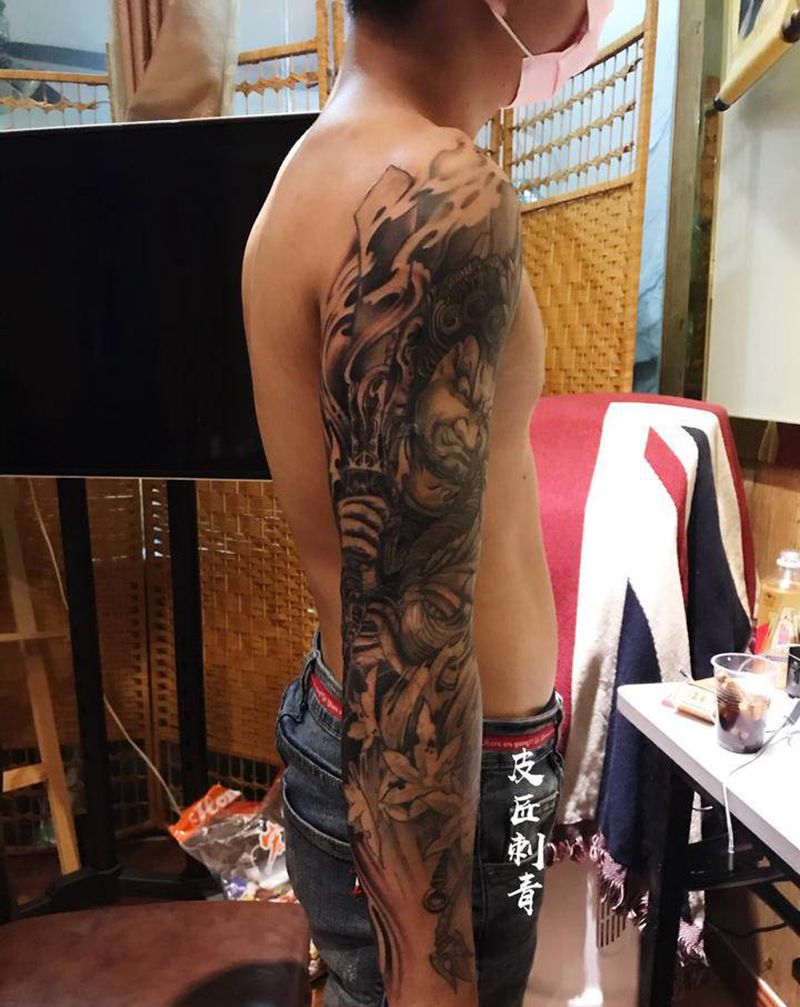 传统纹身纹身图片_手臂新传统纹身图案