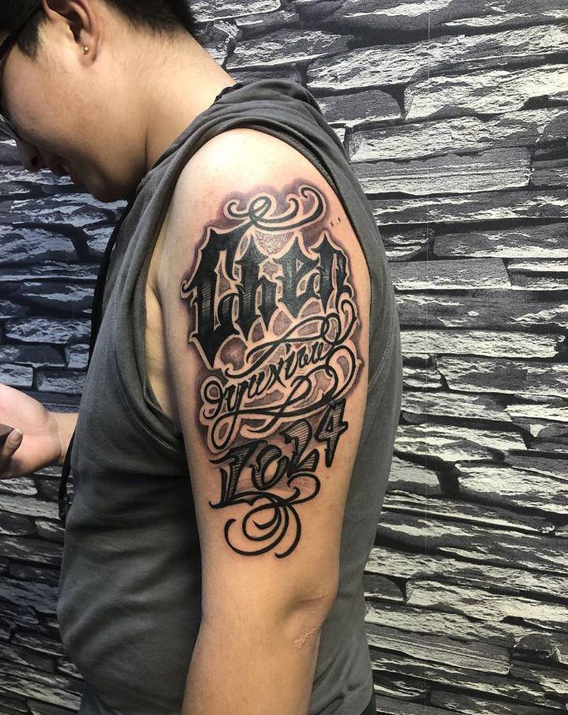 定制花体字纹身图片_手部手臂花体字纹身图案