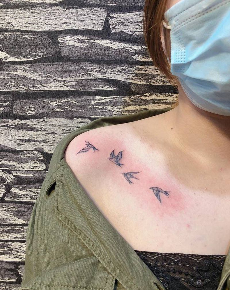 飞燕纹身图片_胸部点刺水墨纹身图案